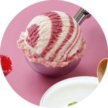 Kugel Himbeer Joghurt im Becher