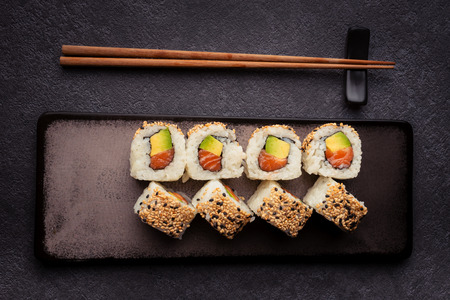 Lachs Avocado Roll, 8 Stück