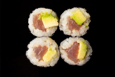 Thunfisch Avocado Maki, 8 Stück