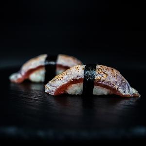 Nigiri Flambierte Tuna, 2 Stück