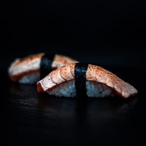 Nigiri Flambierte Lachs, 2 Stück