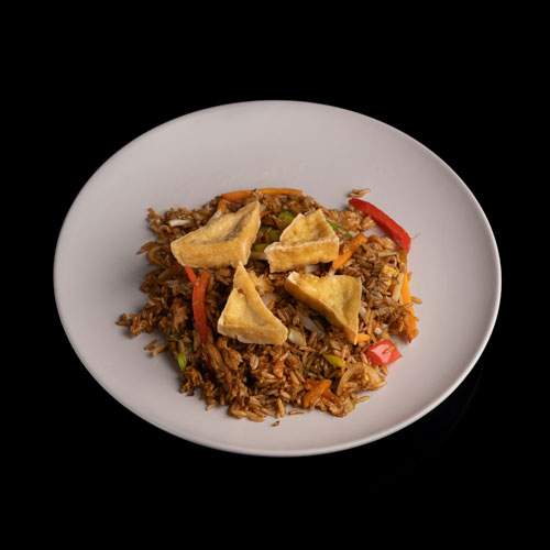 Gebratener Reis mit Tofu (vegetarisch)