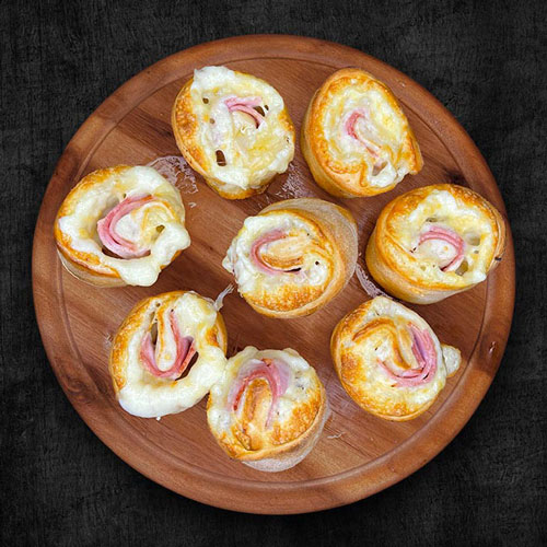 Pizzabrötchen Cheesy Schinken