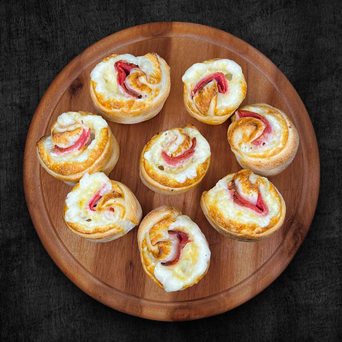Pizzabrötchen Salami