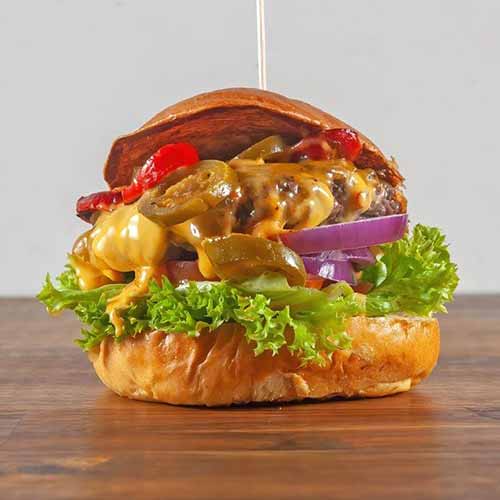 Chili Cheeseburger, 140 g