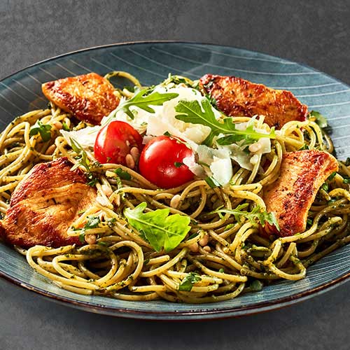 Pasta Pesto Verde mit Hähnchenbrust