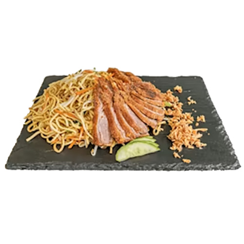 Bratnudeln mit knuspriger Ente Wok